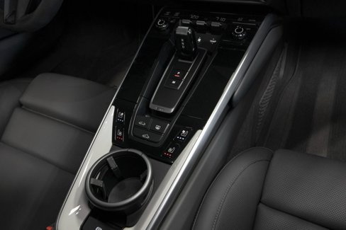 Used 2022 Porsche 911 Carrera image 52