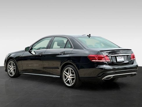 Used 2016 Mercedes-Benz E 350 4MATIC Sedan w/ Premium Package image 5