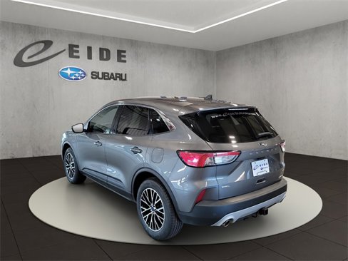 Used 2022 Ford Escape SEL w/ Class II Trailer Tow Package image 3