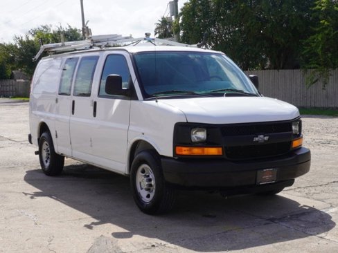 Used 2015 Chevrolet Express 2500 image 7