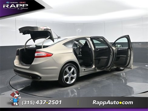 Used 2015 Ford Fusion SE w/ Equipment Group 201A image 34