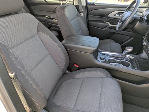 Used 2021 Chevrolet Traverse LS image 11