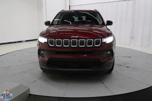 Used 2022 Jeep Compass Latitude image 11