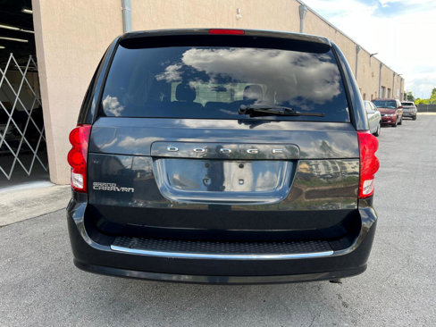 Used 2013 Dodge Grand Caravan SXT image 15