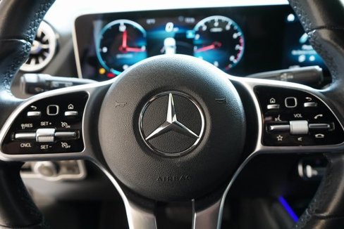 Used 2021 Mercedes-Benz GLA 250 image 18