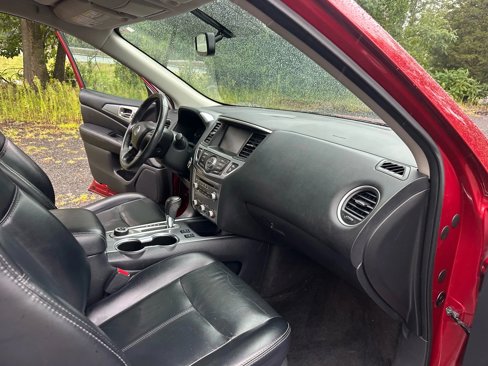 Used 2017 Nissan Pathfinder SL image 12