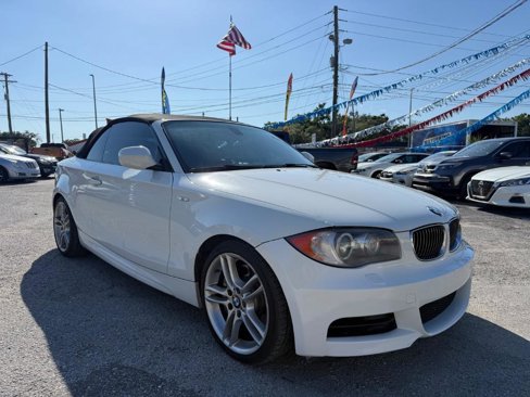 Used 2010 BMW 135i Convertible image 3