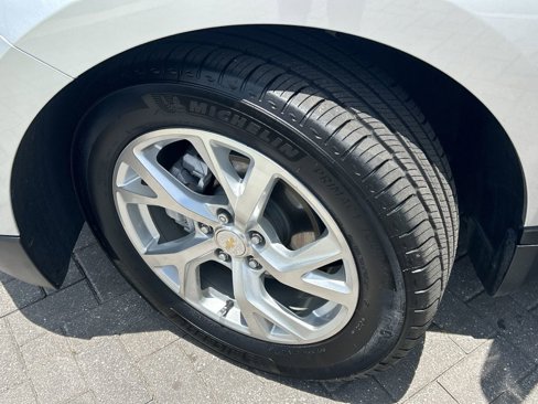 Used 2021 Chevrolet Equinox Premier image 36