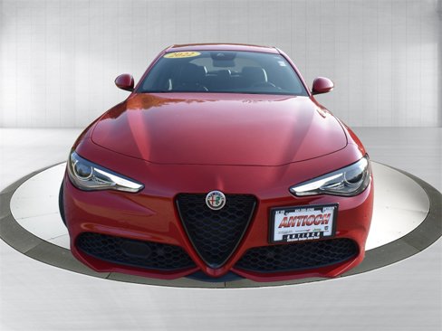Used 2022 Alfa Romeo Giulia Sprint image 11