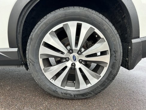 Used 2019 Subaru Ascent Limited image 11