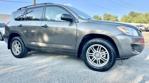 Used 2010 Toyota RAV4 2WD image 3