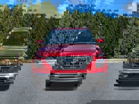 Certified 2024 Hyundai Venue SEL image 2
