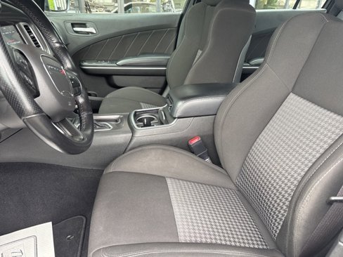 Used 2022 Dodge Charger GT image 4