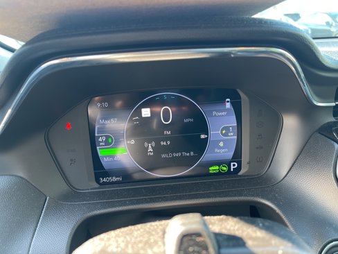 Used 2023 Chevrolet Bolt EUV Premier w/ Sun & Sound Package image 6