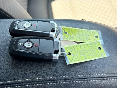 Certified 2022 Ford Escape SE image 31