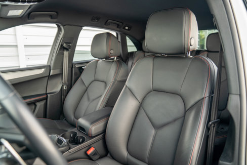 Used 2022 Porsche Macan image 10