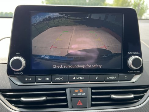 Used 2023 Nissan Altima 2.5 SR image 25