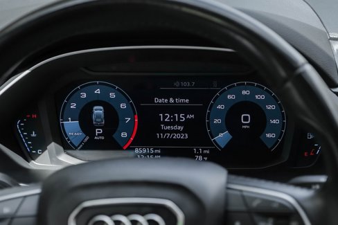 Used 2020 Audi Q3 2.0T Premium image 24