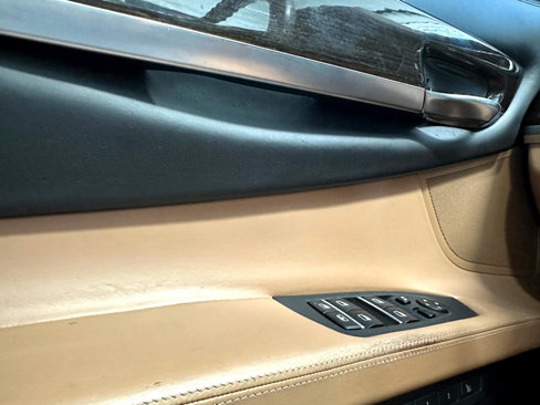 Used 2011 BMW 740Li image 41