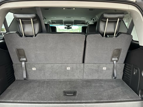 Used 2018 GMC Yukon SLE w/ HD Trailering Package image 9