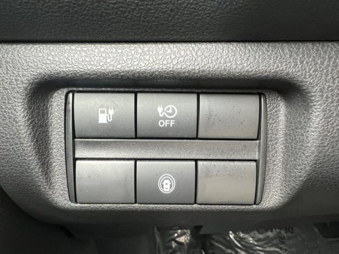 Used 2025 Nissan Leaf S image 16
