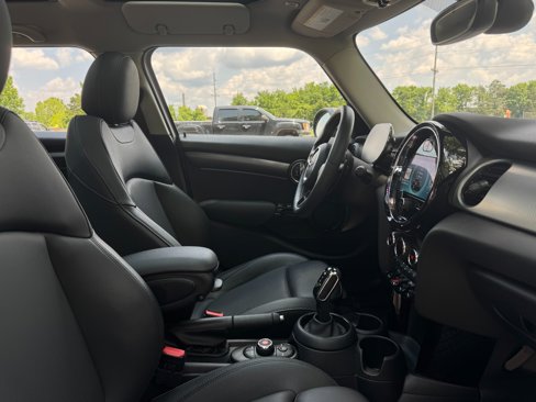 Used 2022 MINI Cooper S w/ Premium Package image 36