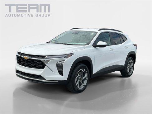 New 2026 Chevrolet Trax LT w/ Driver Confidence Package image 3