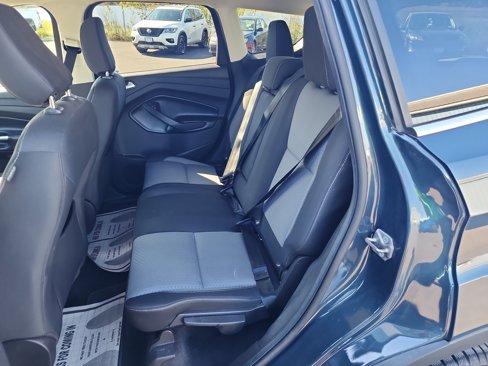 Used 2019 Ford Escape SE image 24