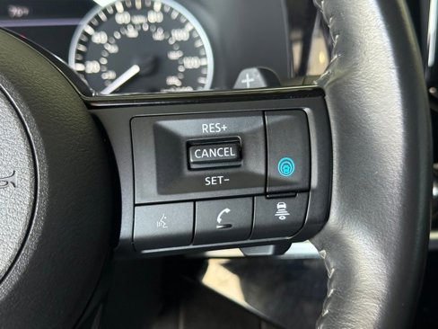 Used 2022 Nissan Pathfinder SV image 23