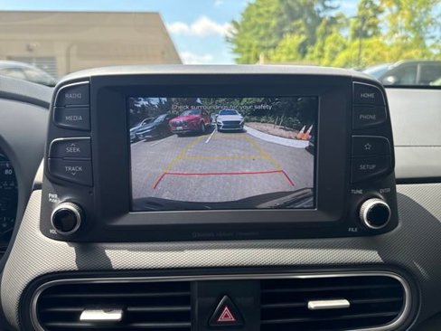 Used 2018 Hyundai Kona SEL image 20