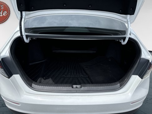 Used 2023 Honda Accord EX image 8