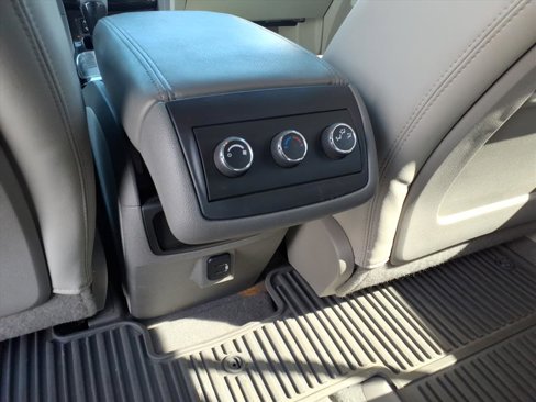 Used 2016 Buick Enclave Leather image 11