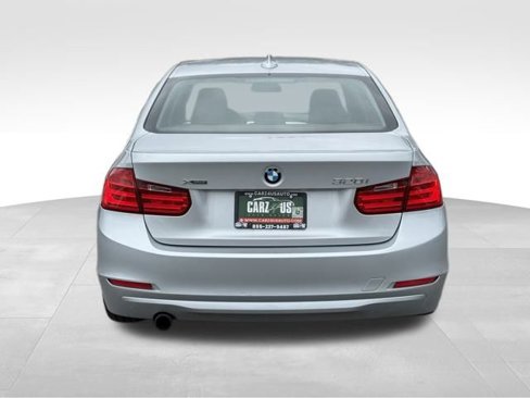 Used 2014 BMW 320i xDrive Sedan image 8