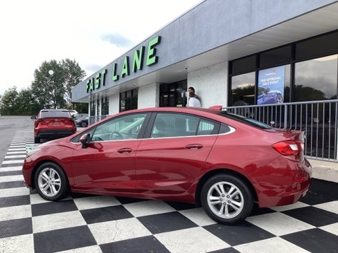 Used 2017 Chevrolet Cruze LT w/ Convenience Package image 6