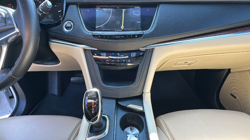 Used 2018 Cadillac XT5 Luxury w/ Driver Awareness Package image 21