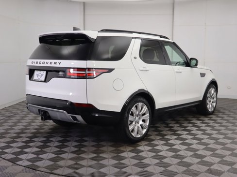 Used 2020 Land Rover Discovery Landmark image 5