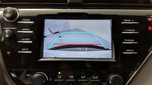 Used 2018 Toyota Camry LE image 37