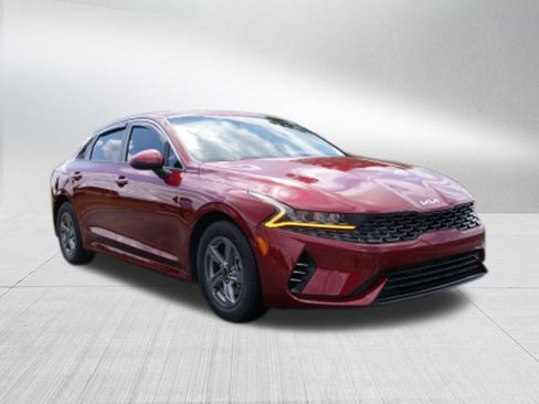 Used 2023 Kia K5 LXS image 9