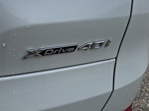 Used 2022 BMW X5 xDrive40i w/ Premium Package image 12