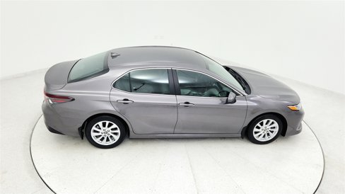 Used 2023 Toyota Camry LE image 17