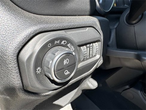 Used 2021 Jeep Gladiator Overland image 31