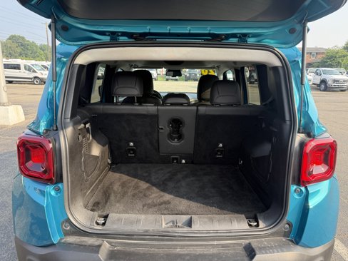 Used 2020 Jeep Renegade Limited w/ UConnect 8.4 Nav Group image 9