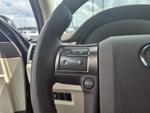 Used 2011 Lexus GX 460 image 19