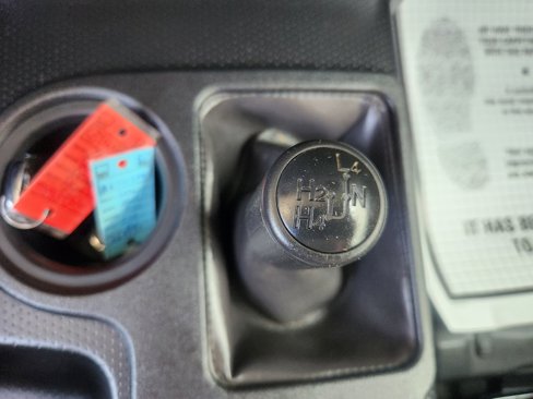Used 2012 Toyota FJ Cruiser 4WD image 21