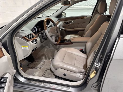 Used 2012 Mercedes-Benz E 350 Sedan image 29