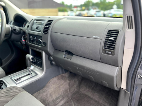 Used 2011 Nissan Pathfinder S w/ Protection Pkg image 43