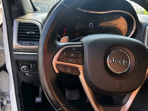 Used 2014 Jeep Grand Cherokee Limited image 14