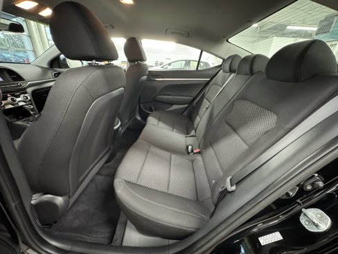 Used 2019 Hyundai Elantra SE image 20