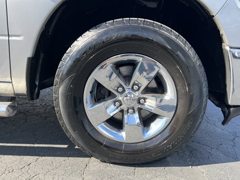 Used 2016 RAM 1500 Classic SLT image 12