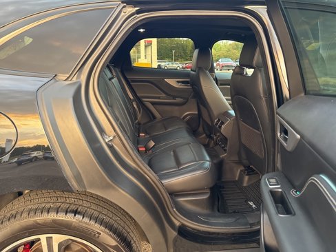 Used 2020 Jaguar F-PACE S image 35